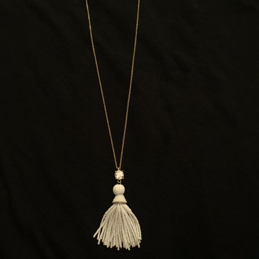 Ann Taylor tassel necklace. White